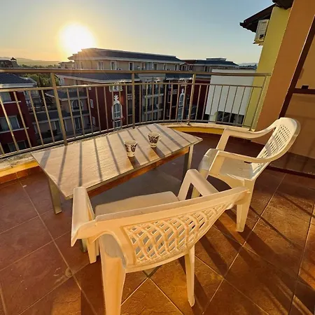 Royal Sunset * Σάνι Μπιτς