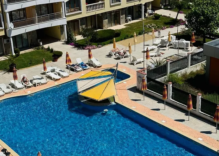 Royal Sunset 公寓 阳光海滩